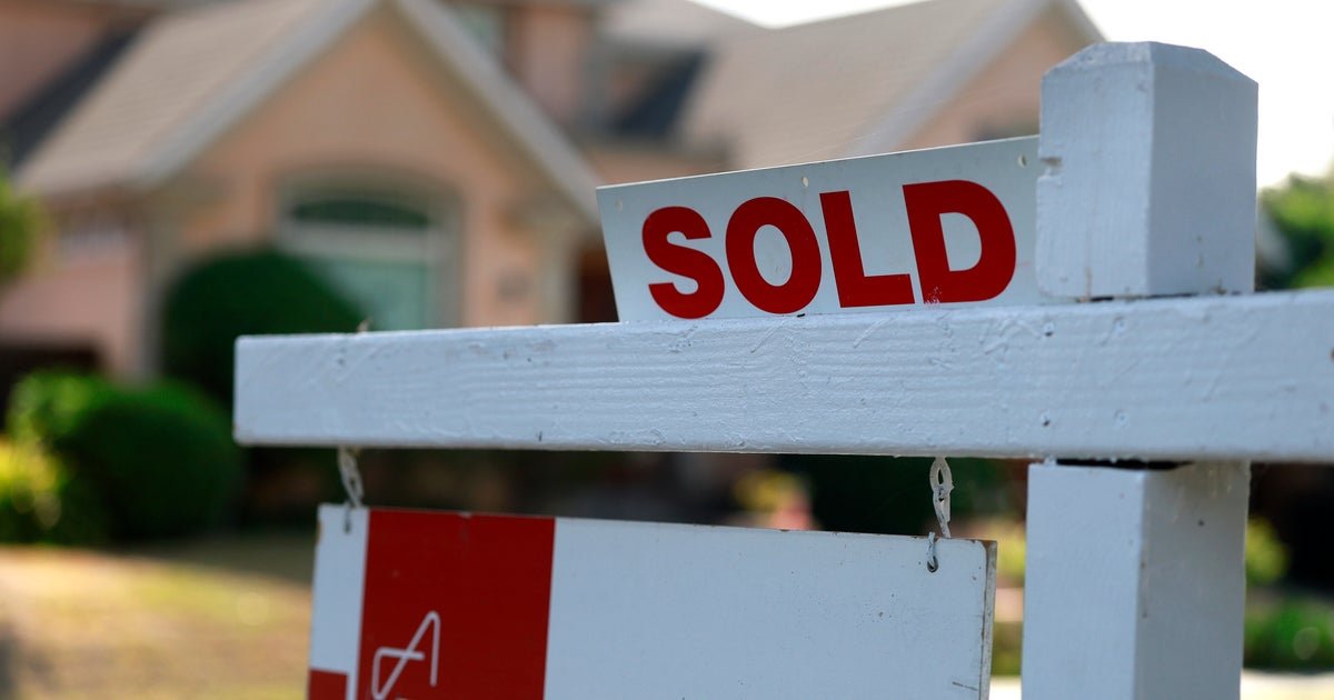 Mortgage rates top 7% for the first time since May 2024, MBA says