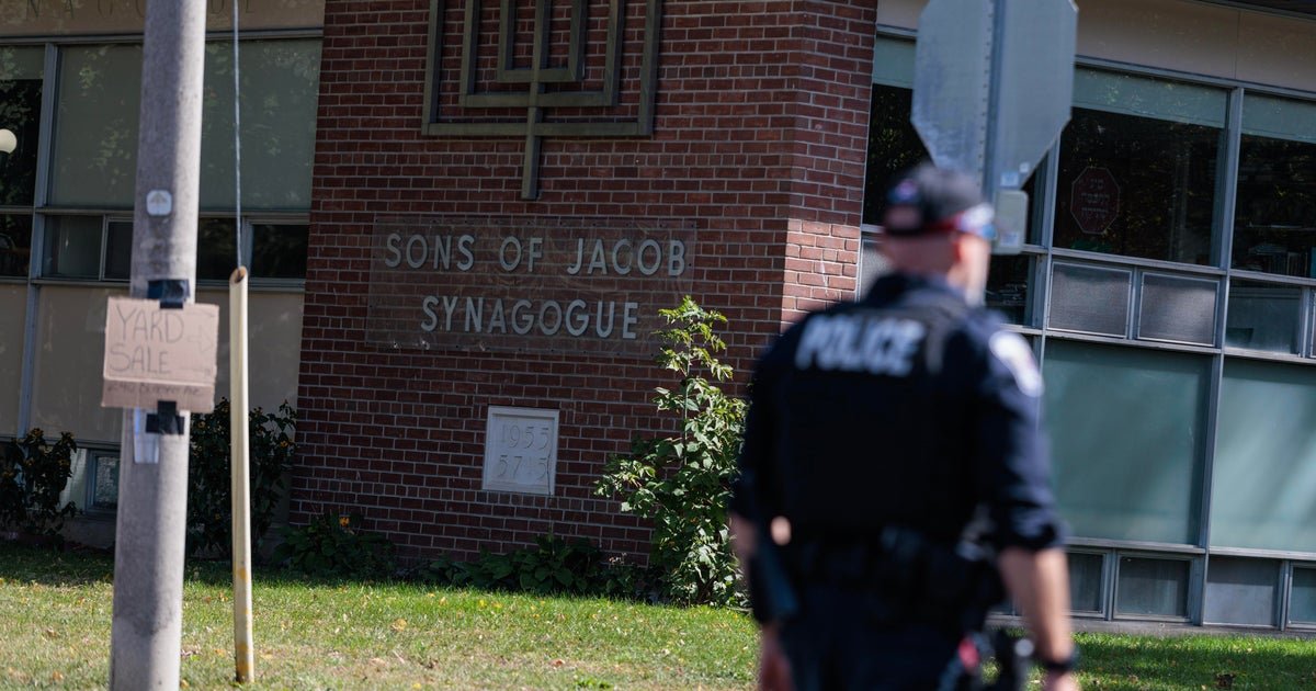 Officer thwarted Ontario synagogue shooting despite life-threatening injuries