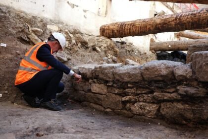 Ancient wall found under Paris hotel could confirm origins of city