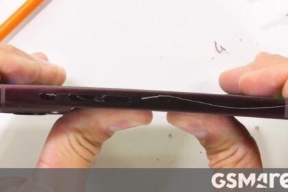Will the iPhone 18 Pro bend?
