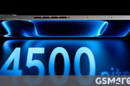 iQOO reveals Pad Ultra display specs and iQOO 16 camera details