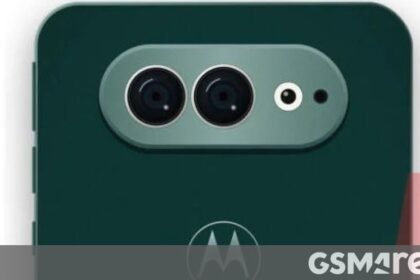 Motorola's wide foldable now has a name and its specs are out