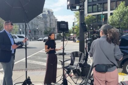 Journalists locked out of the White House after Trump ban