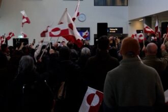 Greenland’s delegation gets hero’s welcome after signing US-Denmark pact