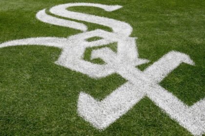 White Sox clinch AL playoff berth after 324 losses over past 3 seasons