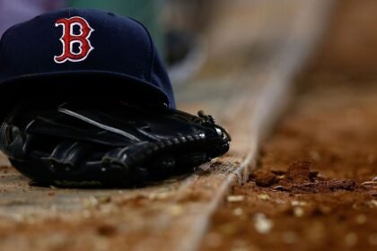 Red Sox-Cubs finale, moved due to Boston weather, set for Sun. at Tropicana