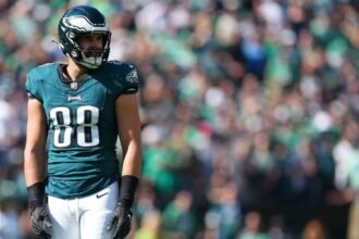 Eagles TE Goedert to miss time with MCL sprain, sources say