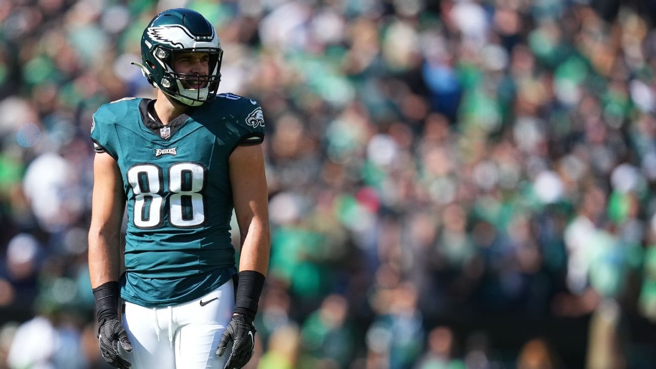 Eagles TE Goedert to miss time with MCL sprain, sources say