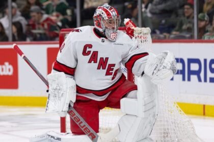 Hurricanes sign goalie Kochetkov to 2-year extension through 2028-29