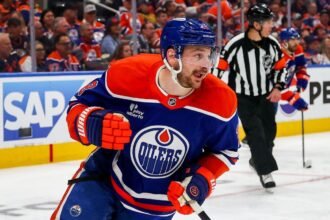 Oilers' Hyman: Messier welcome to come see 'positivity' under Babcock