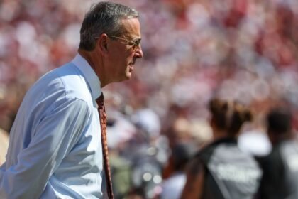 Texas AD says Longhorns' vulgar celebrations 'embarrassing'