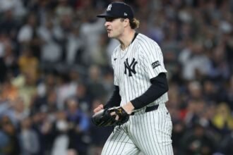 Yankees, Red Sox to meet in playoffs for 7th time