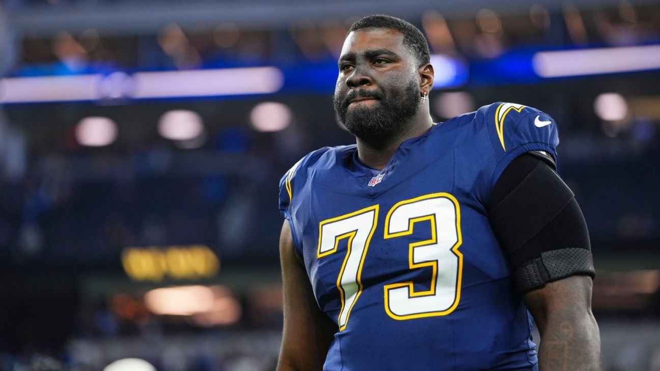 Source: Packers, seeking help on O-line, signing veteran Becton