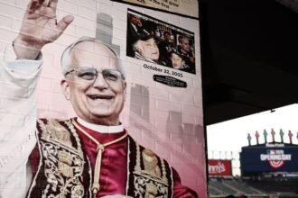 Divine intervention? Pope Leo blesses White Sox ahead of playoffs