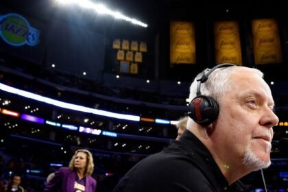 Longtime Lakers P.A. announcer Tanter dies