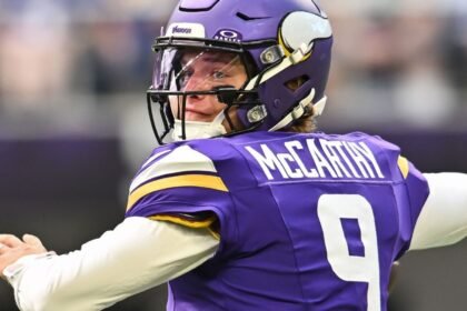 Sources: Giants acquire QB McCarthy from Vikings for 2027 pick