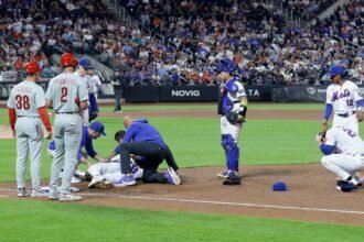 Mets' Young has concussion symptoms, CT scan negative after scary collision