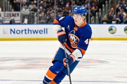 Greg Wyshynski's cheat sheet: Top 10 players to take in every draft