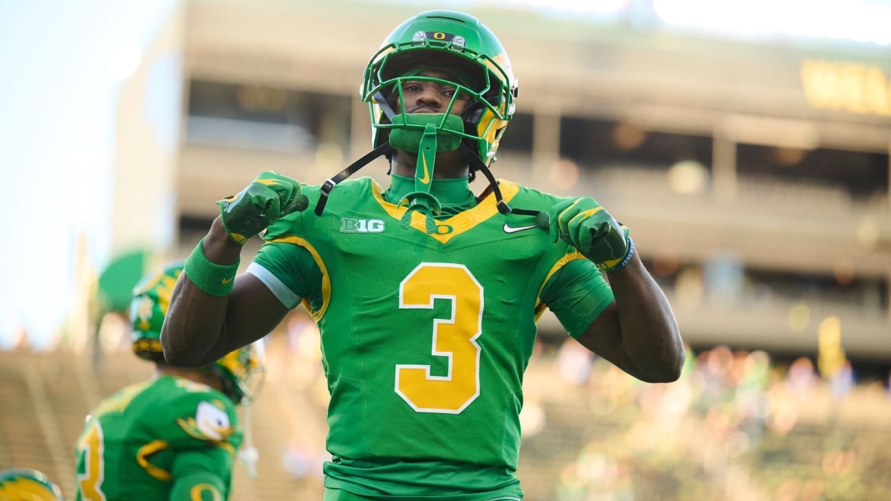 Oregon wins in 84-0 rout despite missing 2 key players on offense