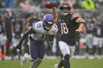 Bears QB Williams out for MNF; Bagent back at practice