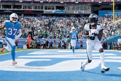 Fantasy buzz: DeVonta Smith in top 5?! Leading scorers through Sunday's early slate