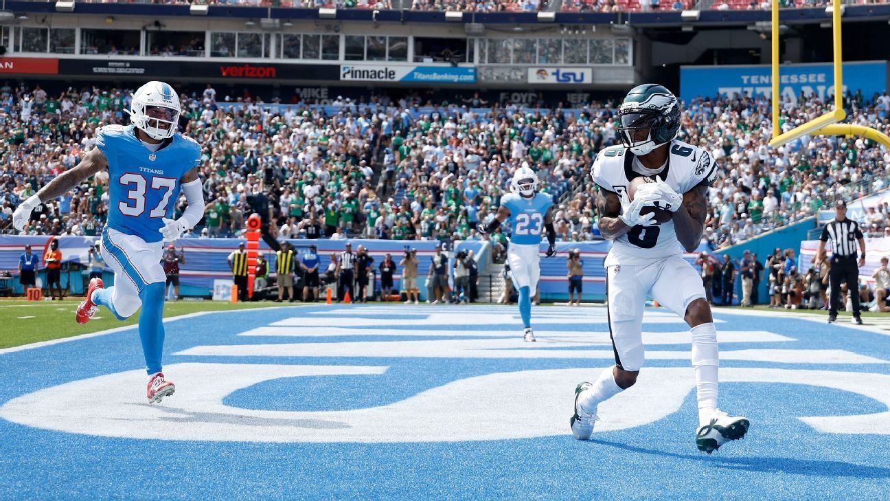 Fantasy buzz: DeVonta Smith in top 5?! Leading scorers through Sunday's early slate