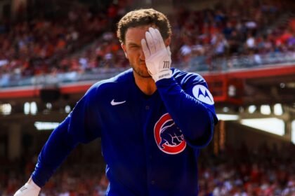 Sources: Cubs' Bregman has facial fractures, hopeful for postseason