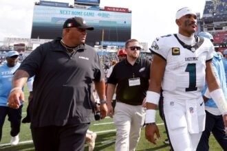 Hurts taunts Titans after Eagles win: Finished what you started