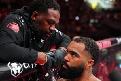Jones takes responsibility for Steveson's early exit after upset