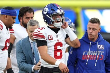 Sources: Giants QB Dart scheduled for left knee surgery Friday