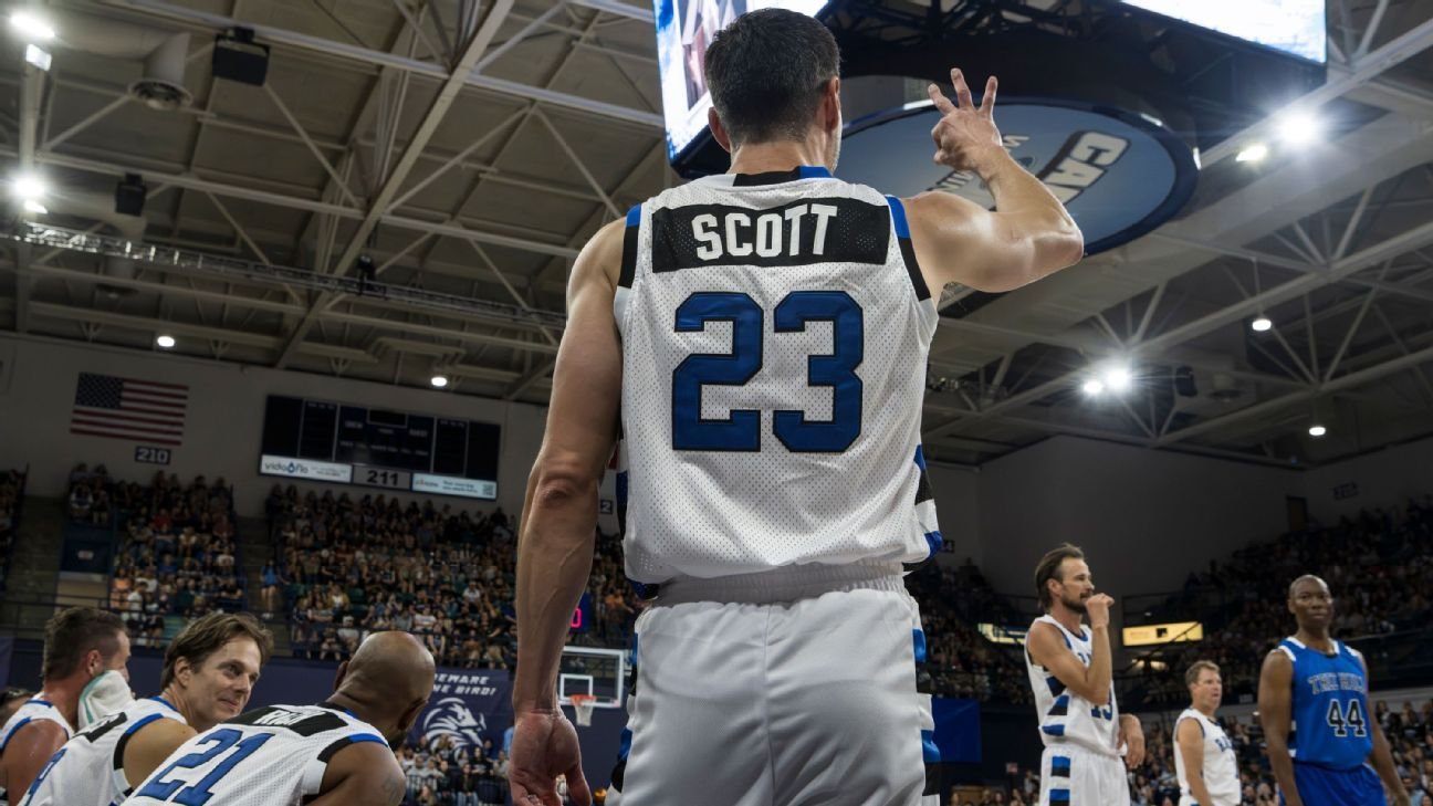 Fans flocked to Wilmington to celebrate No. 23 -- and no, it wasn't Michael Jordan