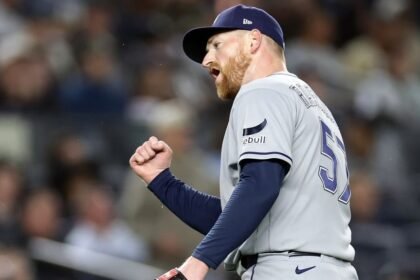 Rasmussen shuts down Yankees to help Rays clinch AL East