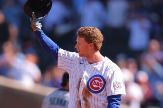 Cubs clinch second straight playoff berth with win over Marlins