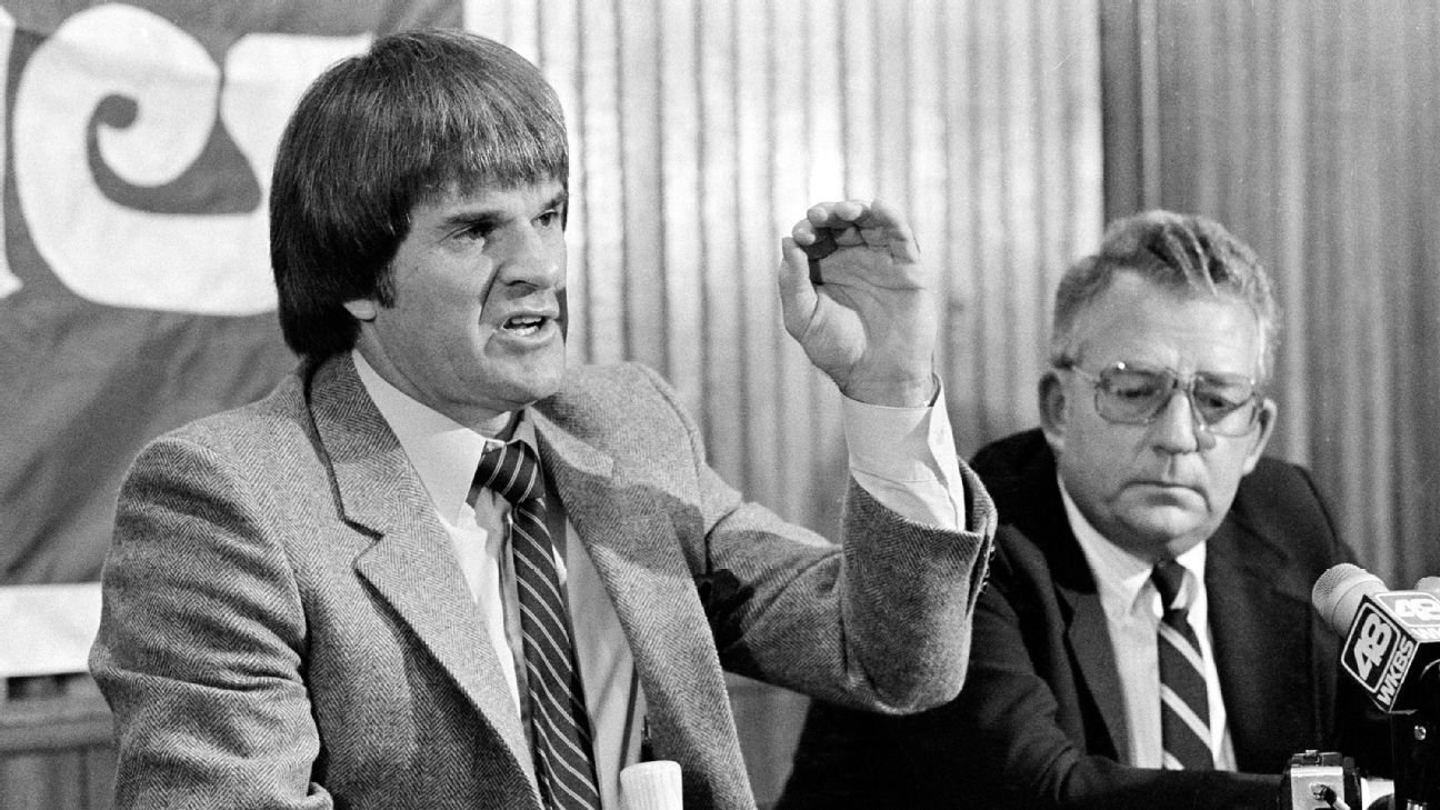 Giles, longtime Phillies exec who helped create Phanatic, dies at 92