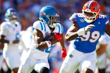 Florida jumps to highest ranking since 2020 as Texas solidifies grip on No. 1