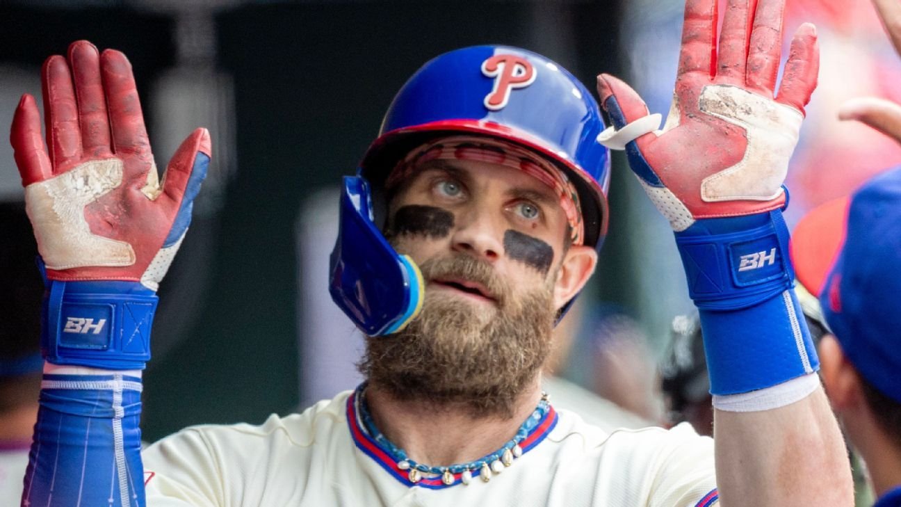 Phillies exhale, top Rays to secure NL's final wild-card berth