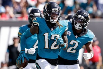 Tracking Travis: Are the Jaguars really playing Hunter on both offense and defense?