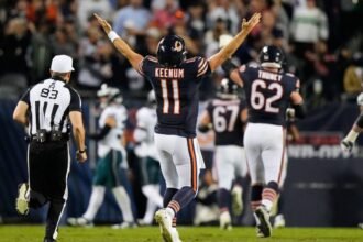 QB3 Case Keenum, Bears defense shock Eagles in MNF rout