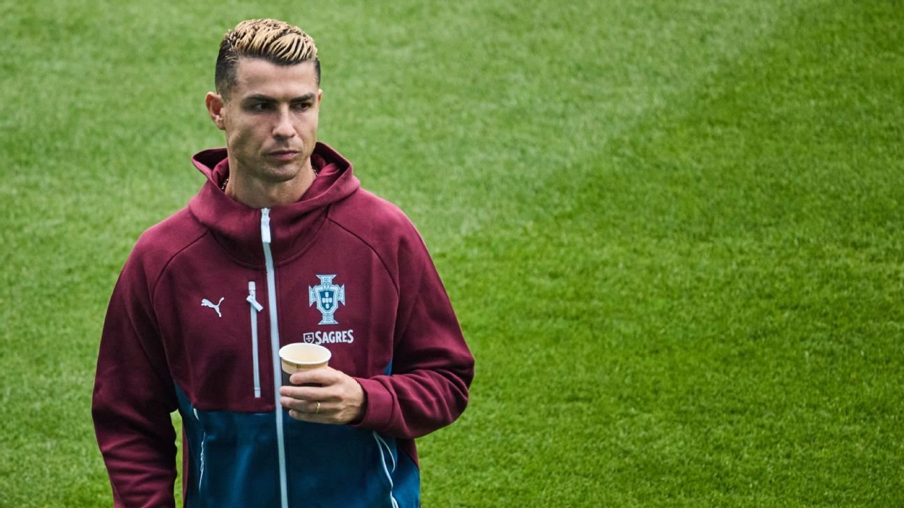Portugal coach set to bench Ronaldo again: I make the decisions