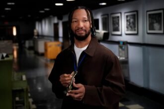 Where to Watch the ‘SNL’ Season 52 Premiere Featuring Jalen Brunson and Katseye
