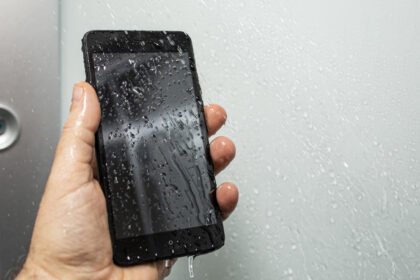 Stop bringing your phone in the shower: How steam can ruin 'waterproof' phones