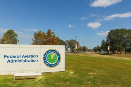 FAA says laser strikes on aircraft fell for the third consecutive year