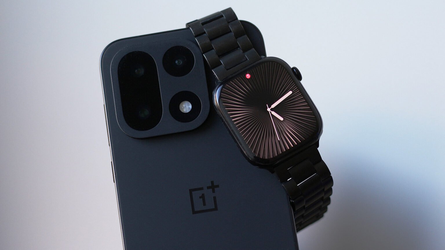 This app lets you use an Apple Watch with an Android phone