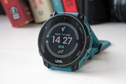 Una watch review: A modular, repairable GPS watch is a good first step