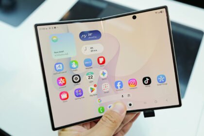 Why the iPhone Duo could be beneficial for Samsung's Galaxy Z Fold 8