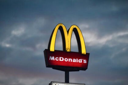 McDonald's is reportedly using AI to "dynamically" price its burgers