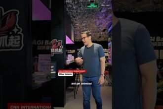Beijing bar offers free access to AI tools