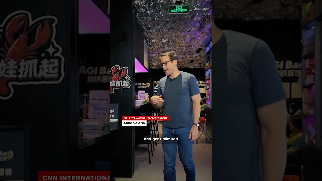 Beijing bar offers free access to AI tools