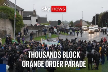 Portadown standoff: Orange Order parade blocked