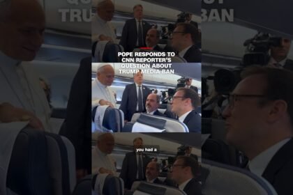 Pope responds to CNN reporter's question about Trump media ban